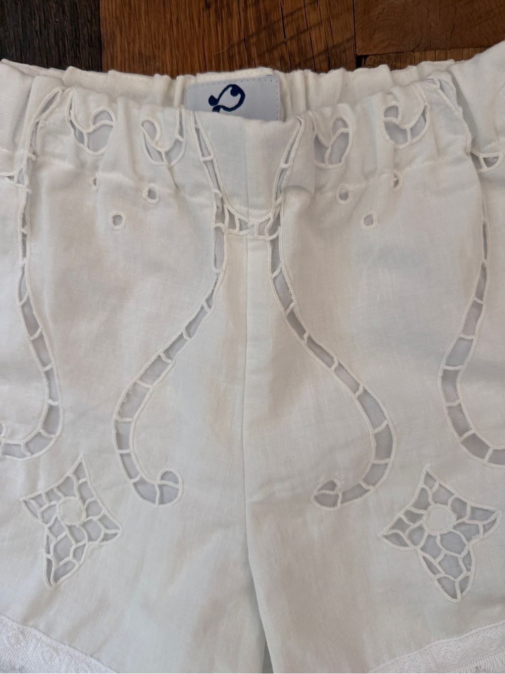 Vintage Italian Orsina shorts with cult following . XS 0-2. White on white. - Picture 3 of 6